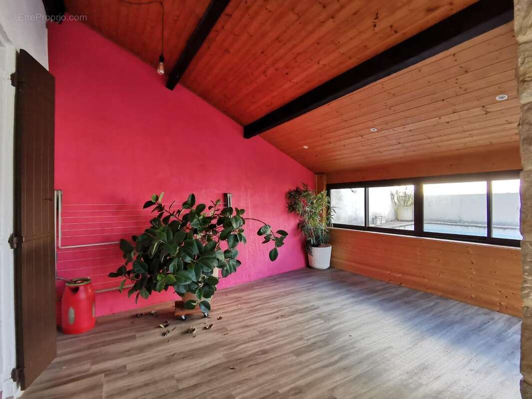   - Appartement à AUBENAS