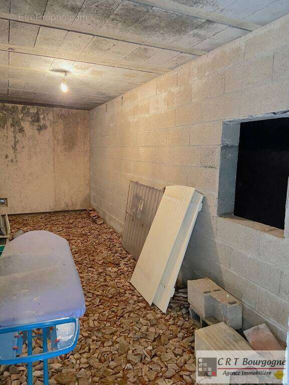 Maison à SAINT-SAUVEUR-EN-PUISAYE