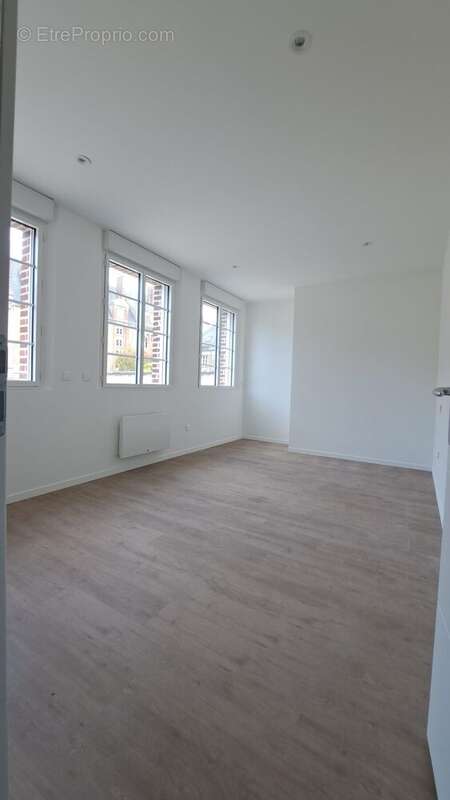 CHAMBRE 2 - Appartement à ABBEVILLE