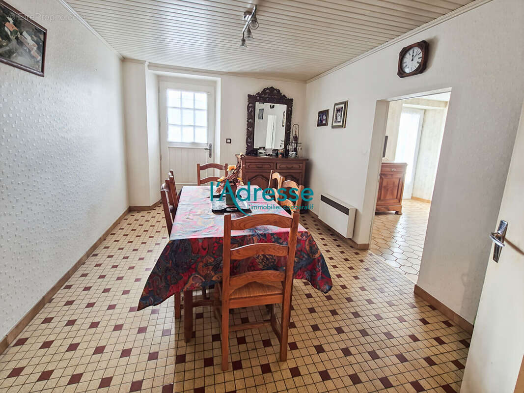 Maison à CHAUDRON-EN-MAUGES