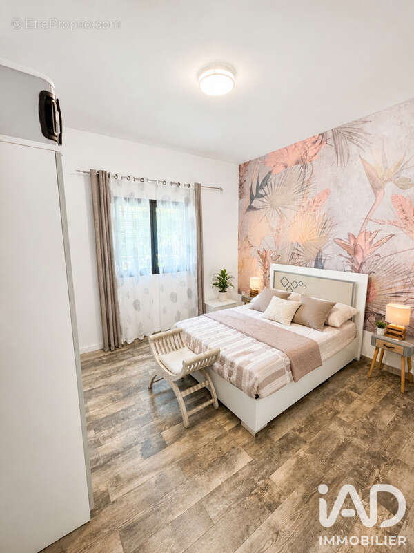 Maison 217 m² à Saint-Pierre  - photo 2