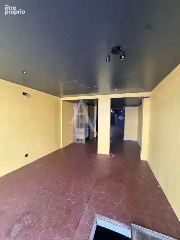 Local commercial Champigny Sur Marne 127  M² - photo 2