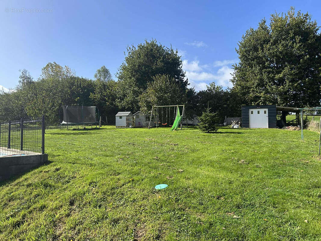 Maison à SAINTE-JAMME-SUR-SARTHE