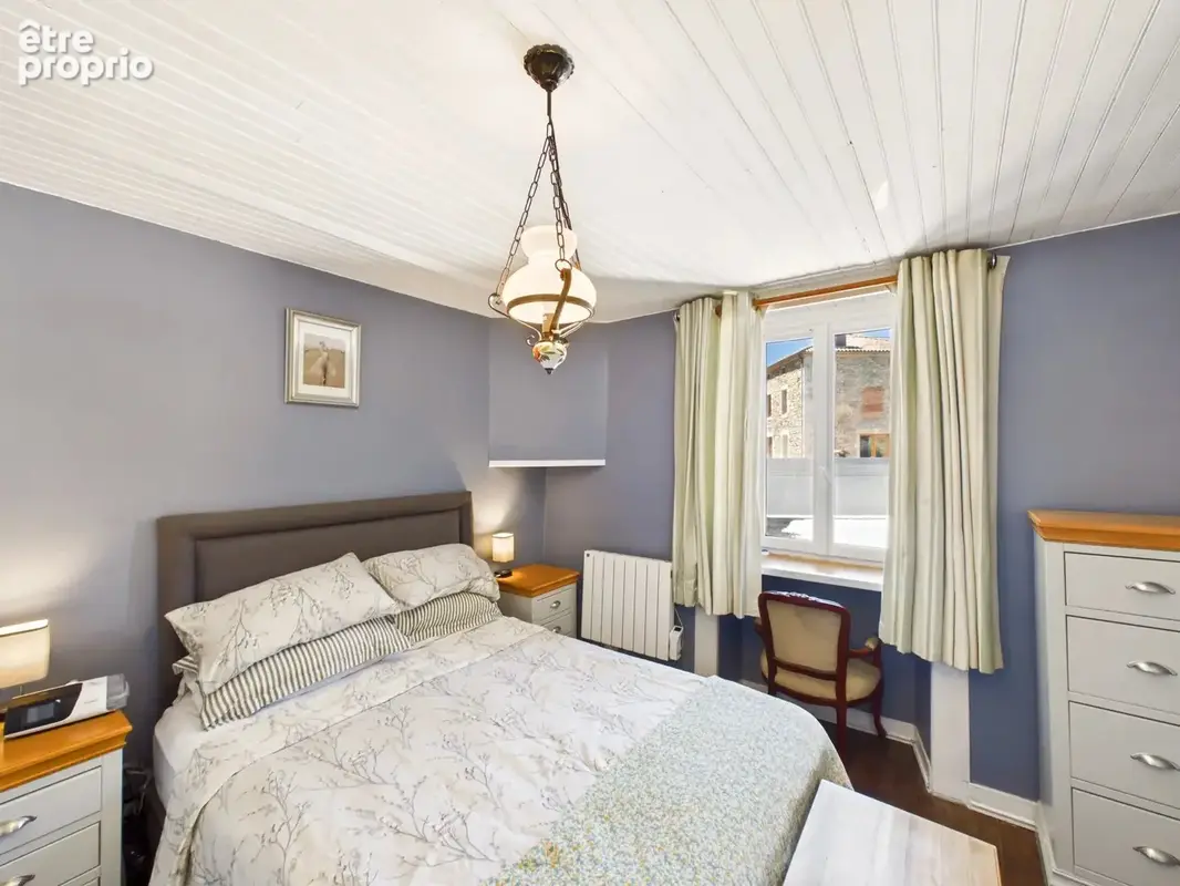 Charmante propriété avec deux maisons, grange et piscine chauffée - photo 9