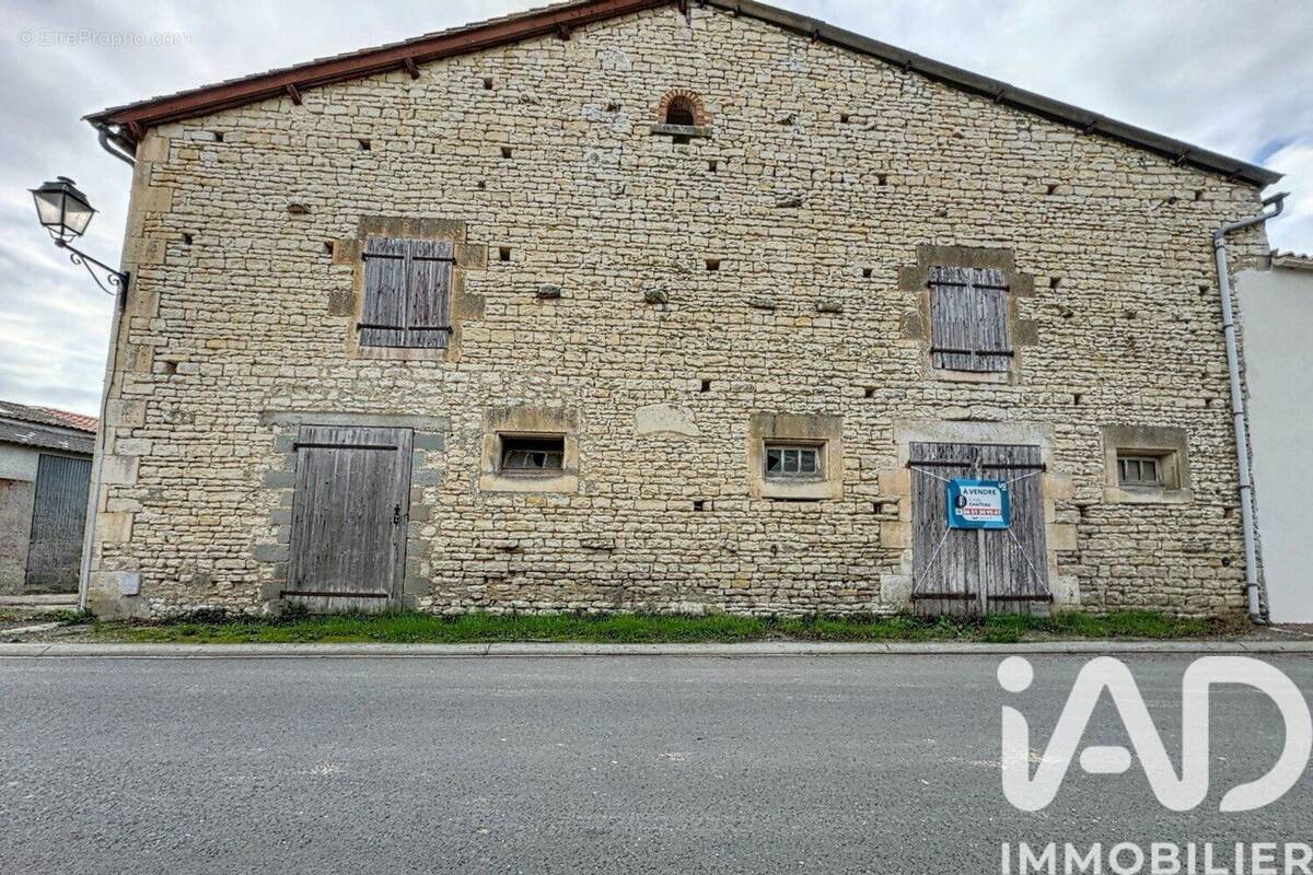 Photo 1 - Terrain à LA GREVE-SUR-MIGNON