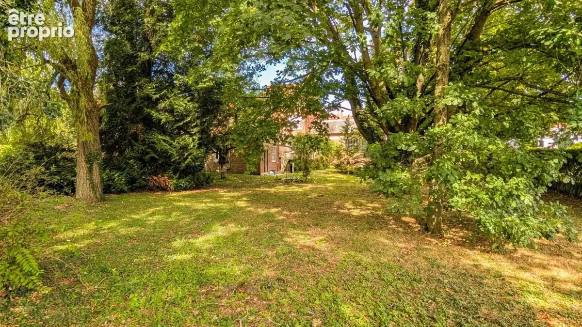 Maison de ville de 210 m², 1500 m² de jardin, grand garage - photo 24