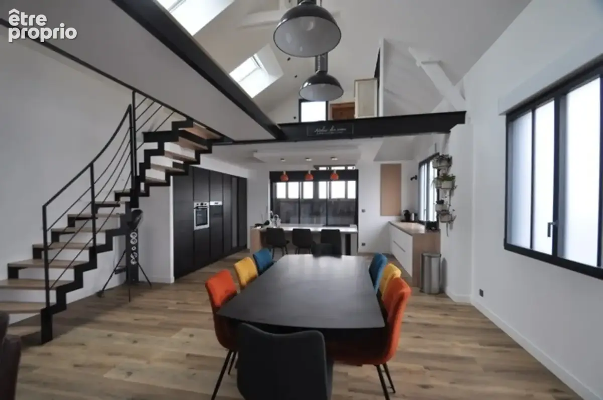 Maison à vendre 7 pièces SAINT GERMAIN DES PRES (49), grande maison familiale rénovée, 5 chambres, jardin, garage-atelier - photo 2