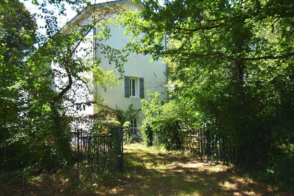 Maison à CASTELSARRASIN