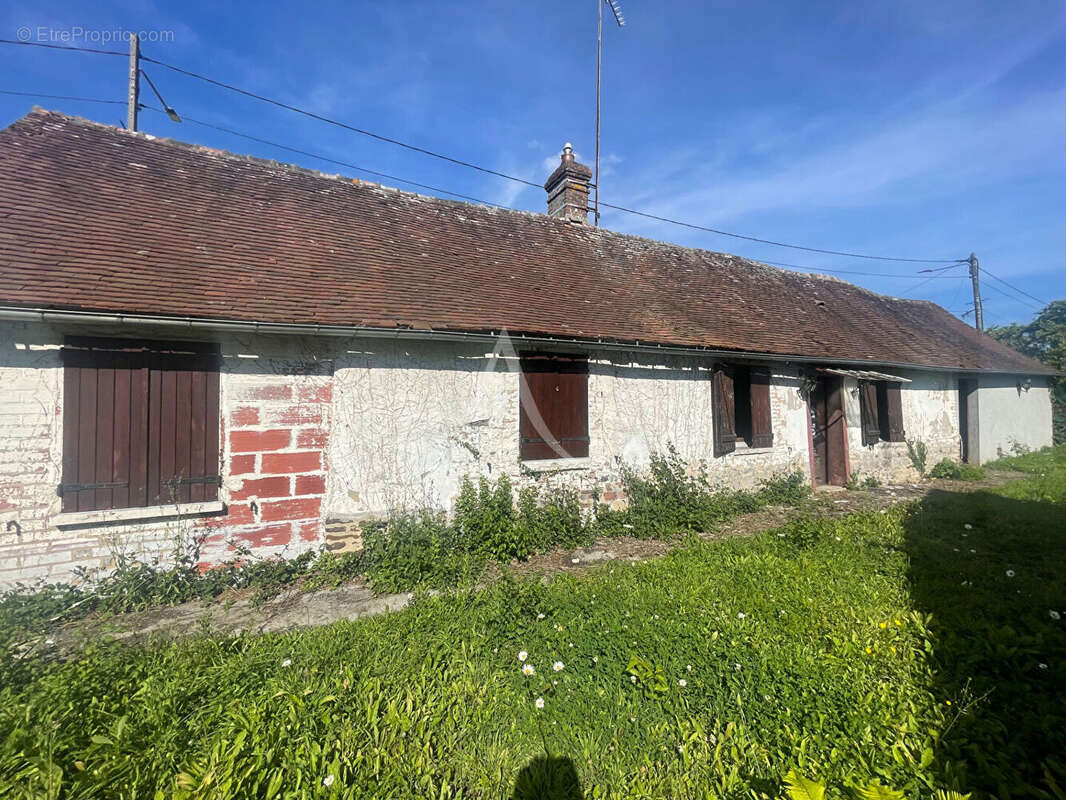 Longère de plain pied avec dépendance sur un secteur recherché - photo 3