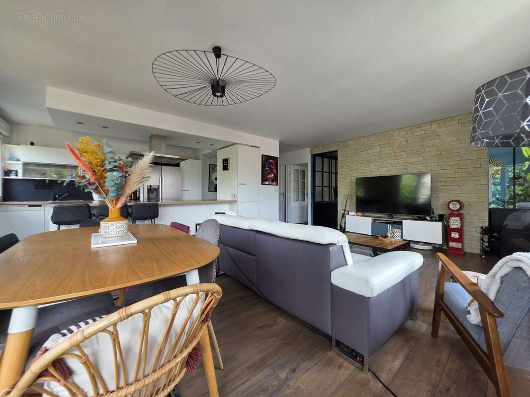 Appartement à LE PERREUX-SUR-MARNE