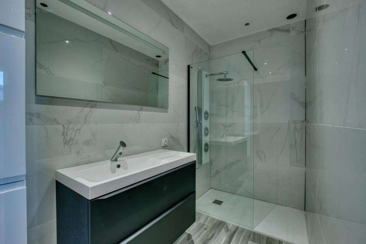 Maison à VAHL-LES-FAULQUEMONT