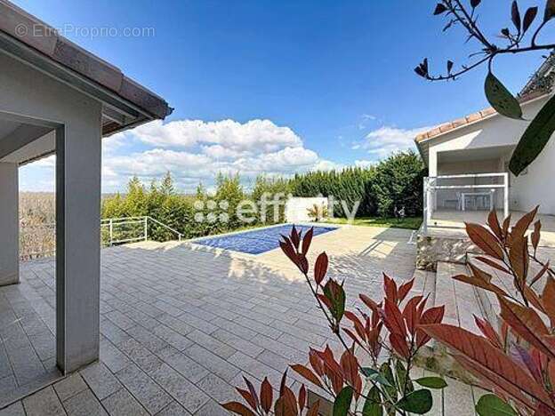 Maison 95 m² à Moras-En-Valloire  - photo 2