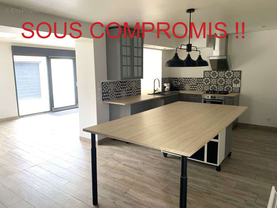 Maison à LECELLES
