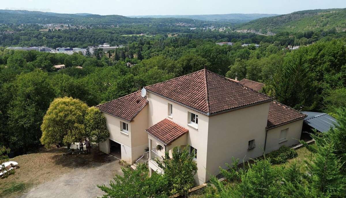 Maison à CAHORS