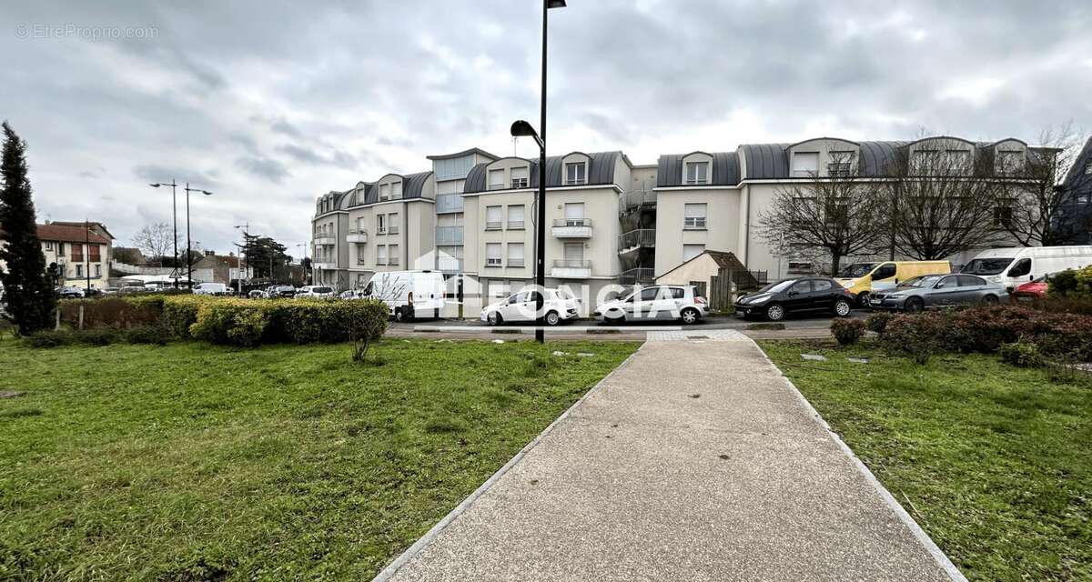 Appartement à CORBEIL-ESSONNES