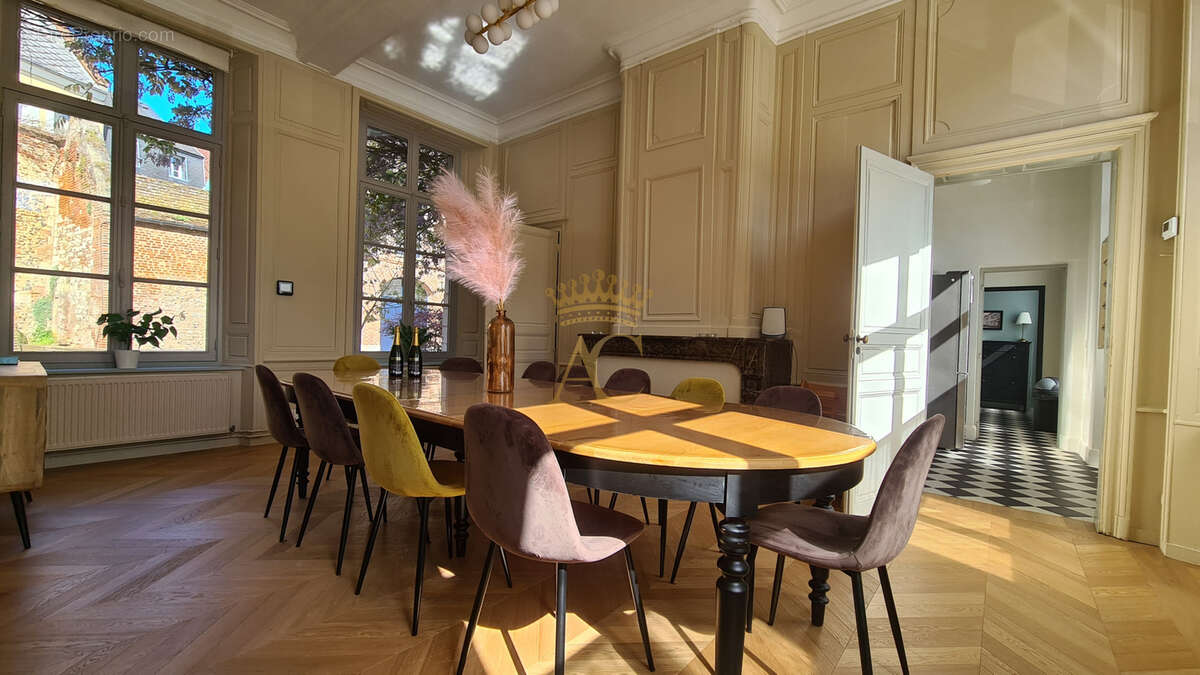 Maison à MONTREUIL