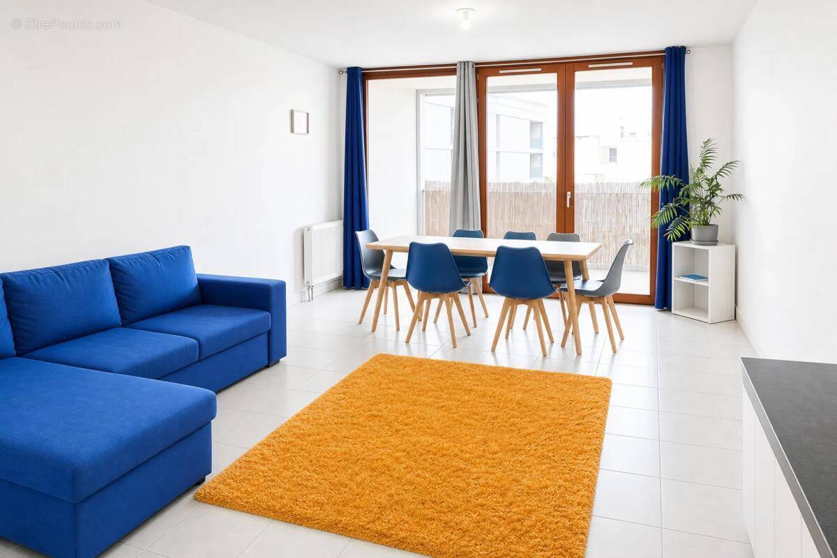 Appartement à BEAUZELLE
