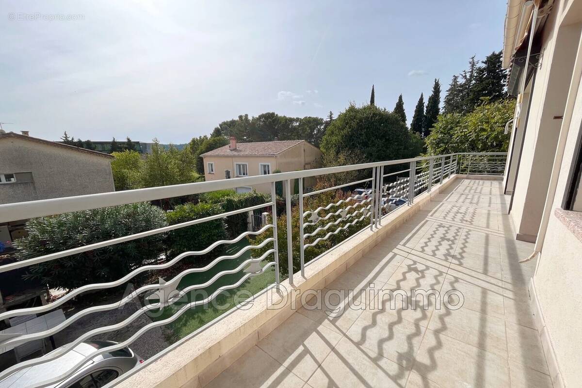 Appartement à DRAGUIGNAN