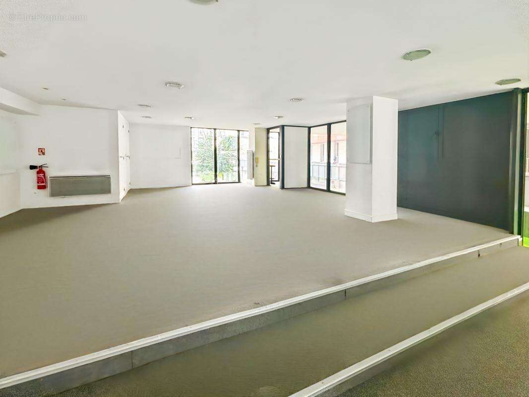 Commerce à PARIS-12E