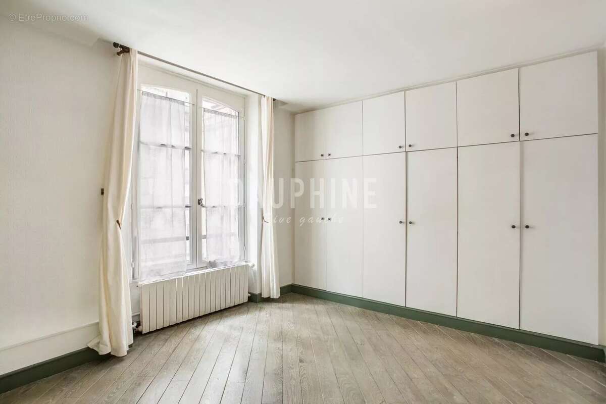 Appartement à PARIS-6E
