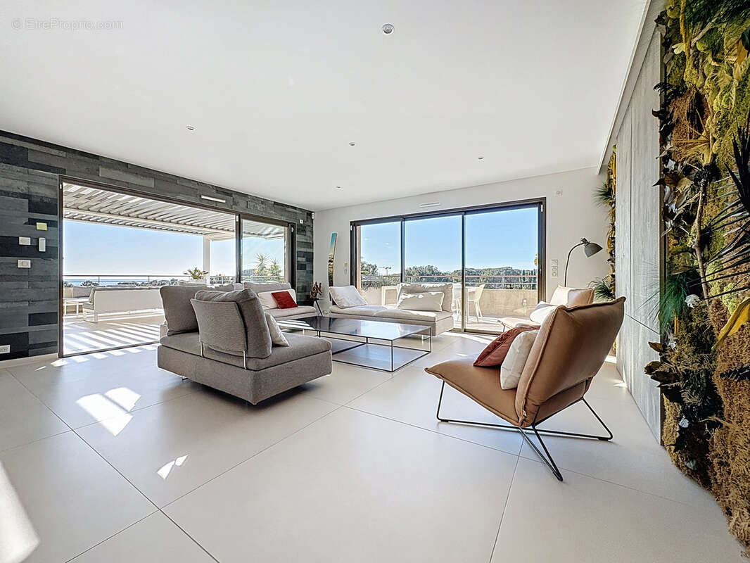 Appartement à SAINT-RAPHAEL