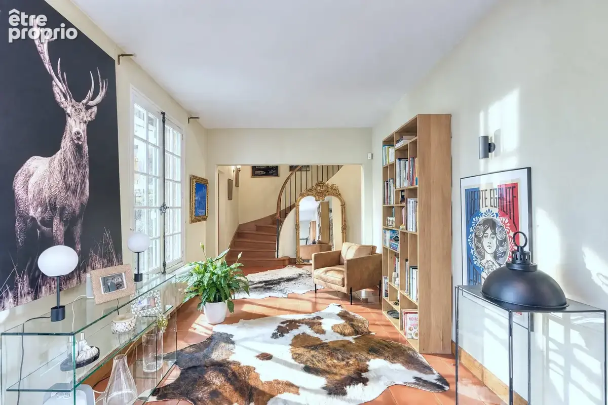 Panorama exceptionnel pour cette propriété de 300m2 sur 3 300m2 de terrain. - photo 10