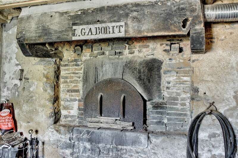 Propriété de charme en bord de rivière, avec activité de gîte Les HERBIERS (85) - photo 28