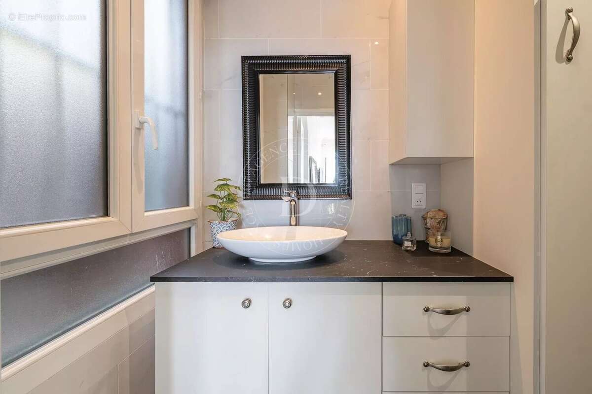 Appartement à BEAULIEU-SUR-MER