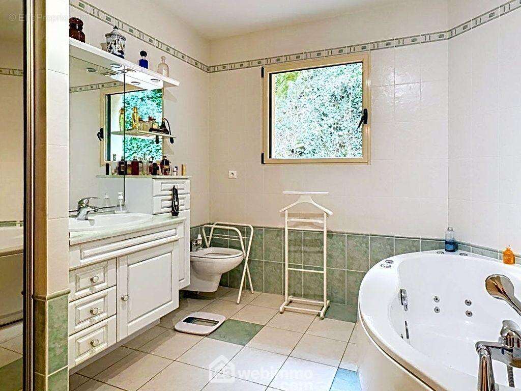 Maison 235 m² à Cholet  - photo 18