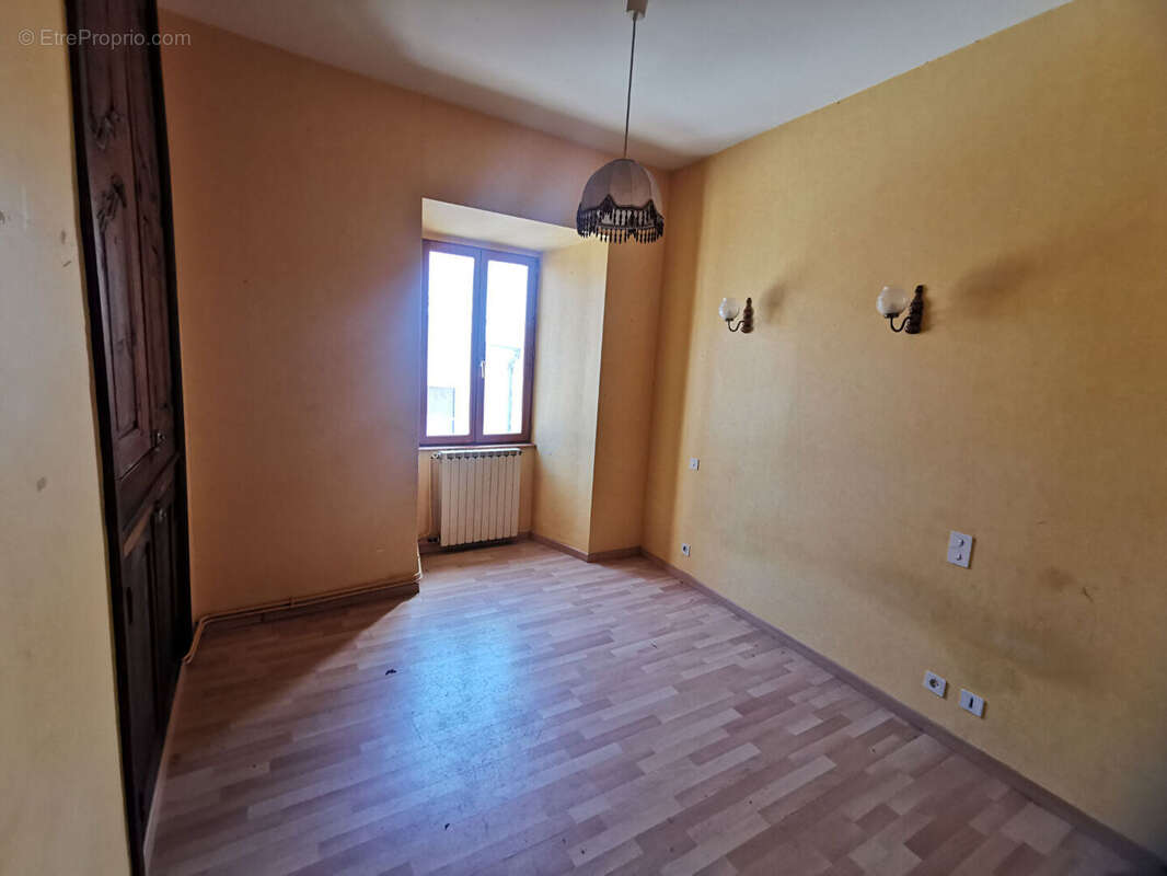 Maison de village à rénover. - photo 10