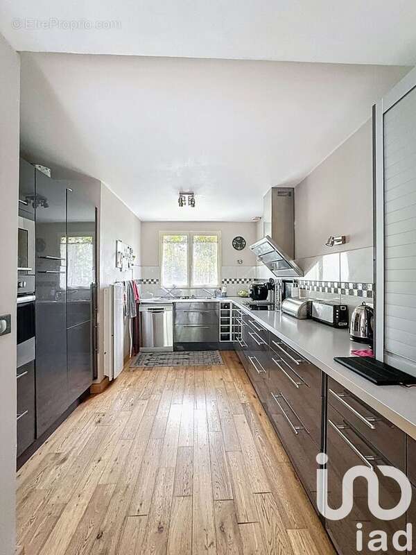 Photo 3 - Maison à BRIE-COMTE-ROBERT