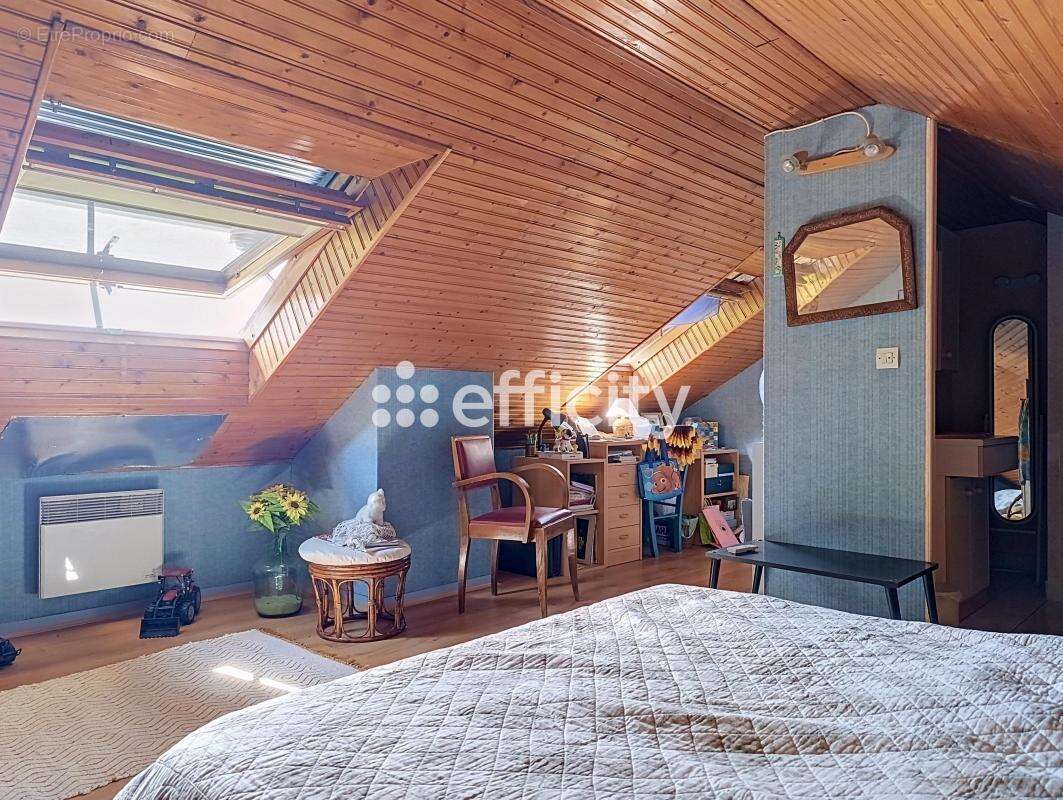 Maison 93 m² à Joue-Les-Tours  - photo 11