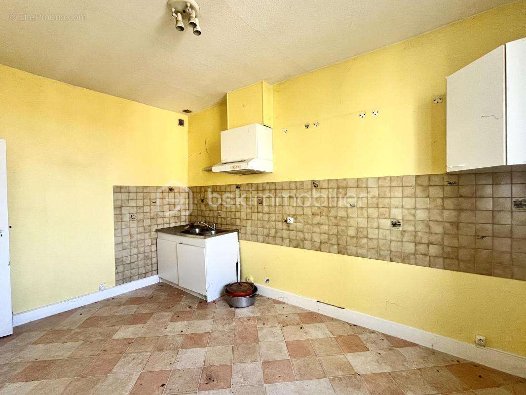 Appartement à CRECHES-SUR-SAONE