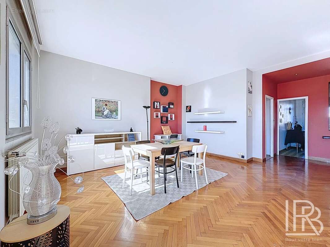 Appartement à MARSEILLE-6E