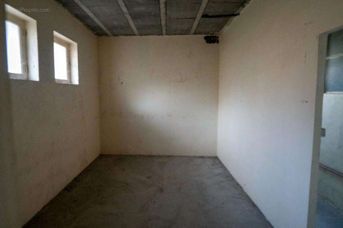 Maison à LA MOTTE-DU-CAIRE