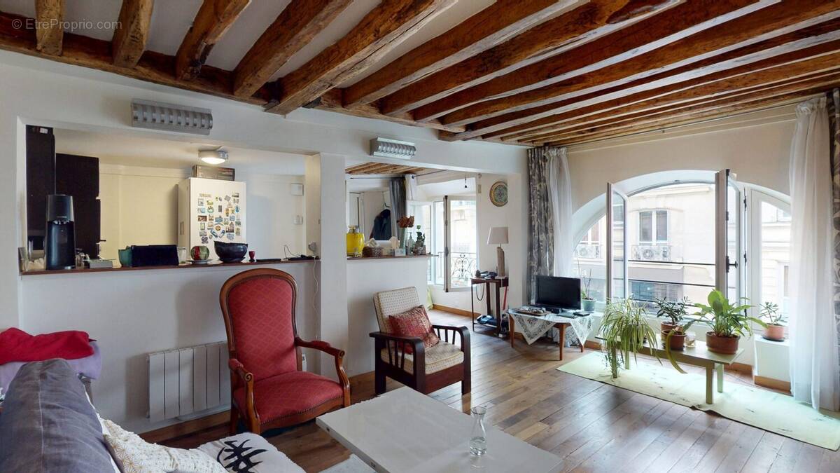 Appartement à PARIS-3E