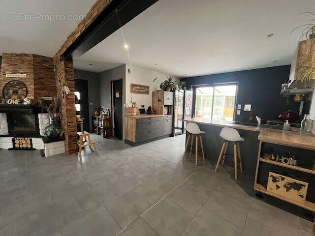 Maison à VARENNES-SUR-LOIRE