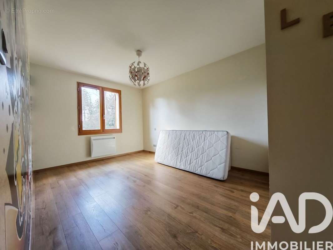 Maison 154 m² à Houeilles  - photo 9