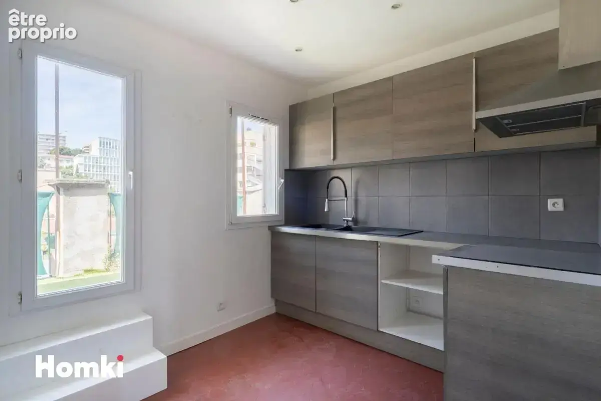 Appartement T3 traversant de 64 m² à Marseille 13006, Rue Paradis - photo 7