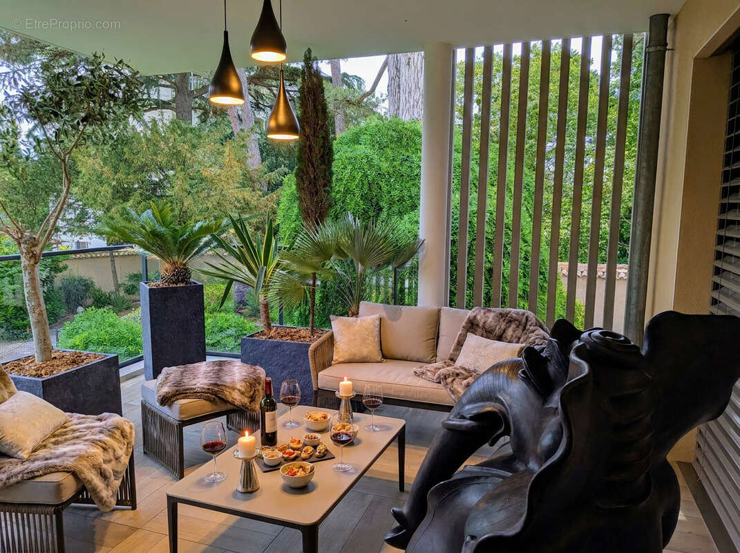 Écully   Appartement de 66,4 m2 avec terrasse dans une résidence confidentielle - photo 2