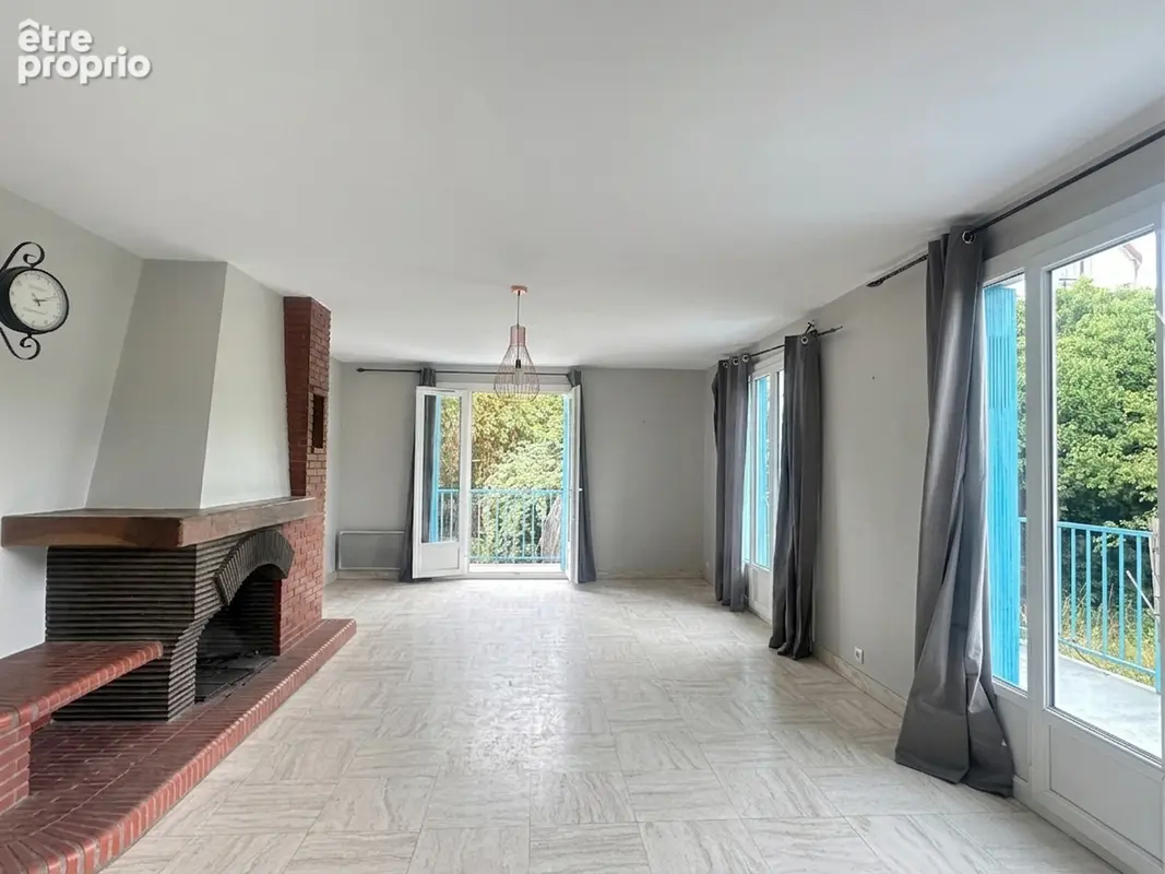Maison Mantes La Ville - Fort potentiel - 3 chambres - 145 m² habitables -341 m² de terrain - photo 3