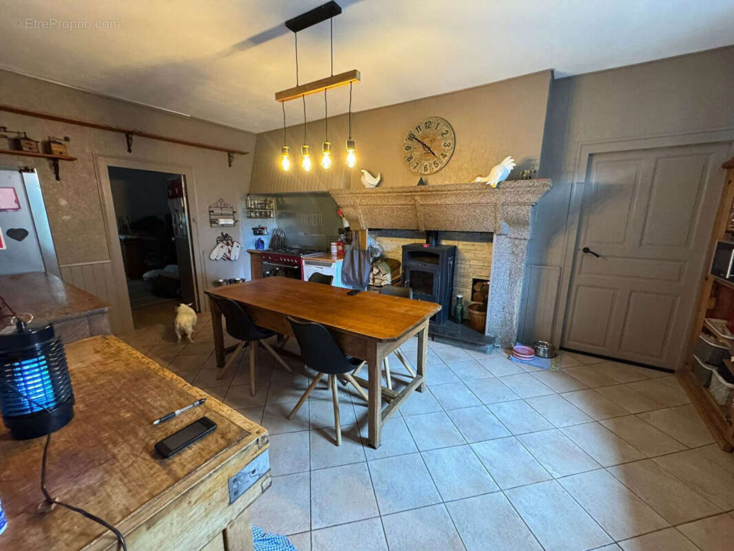 Maison à BESSINES-SUR-GARTEMPE