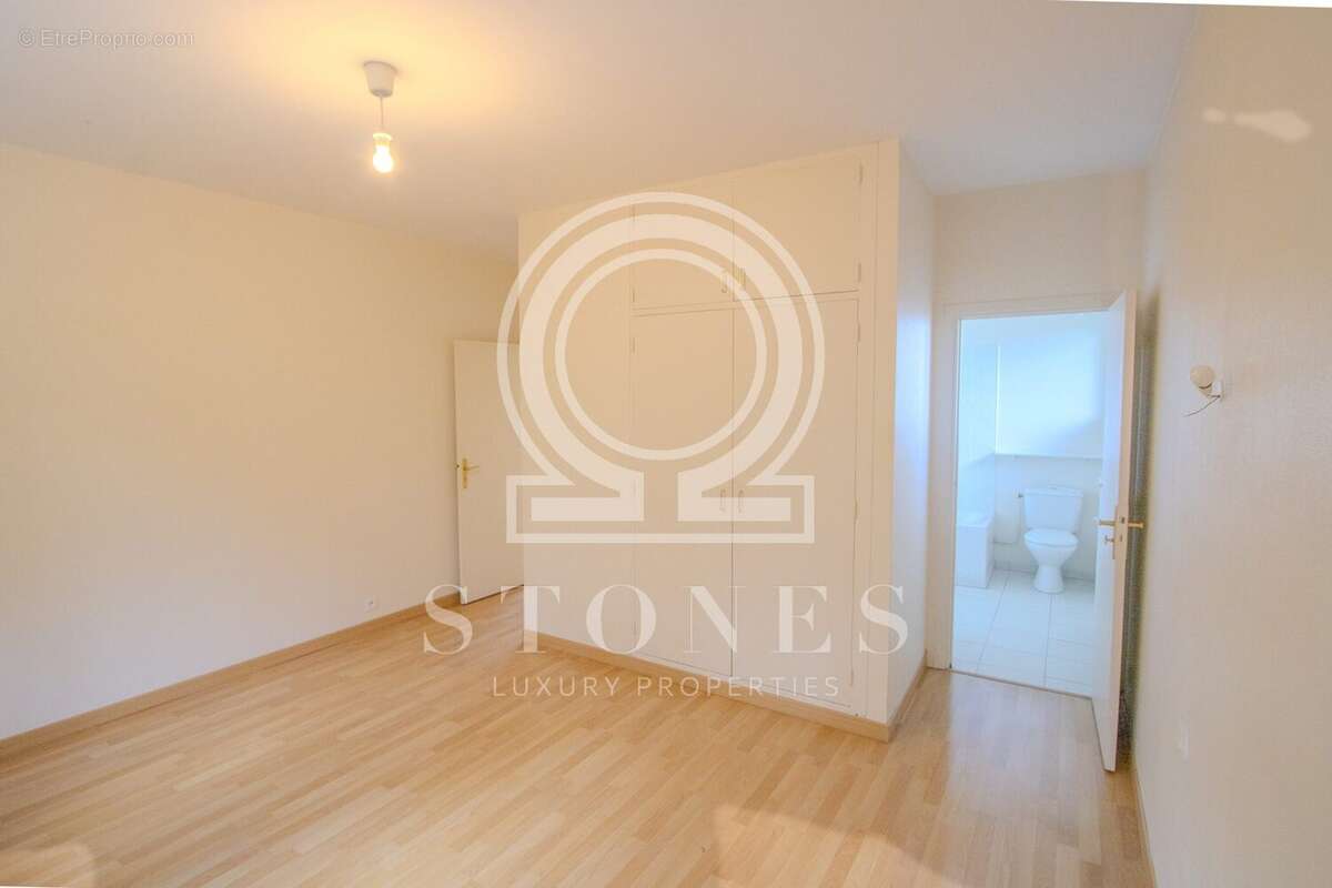 Maison 190 m² à Bougival  - photo 8