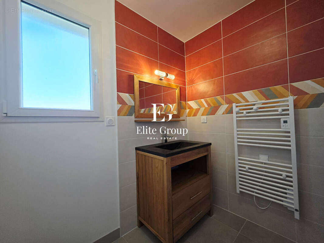 Maison à SAINT-GERMAIN-DE-BELVES