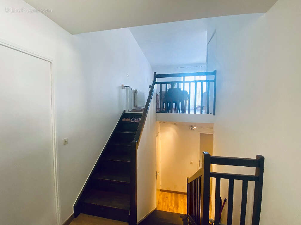 Appartement à TORCY