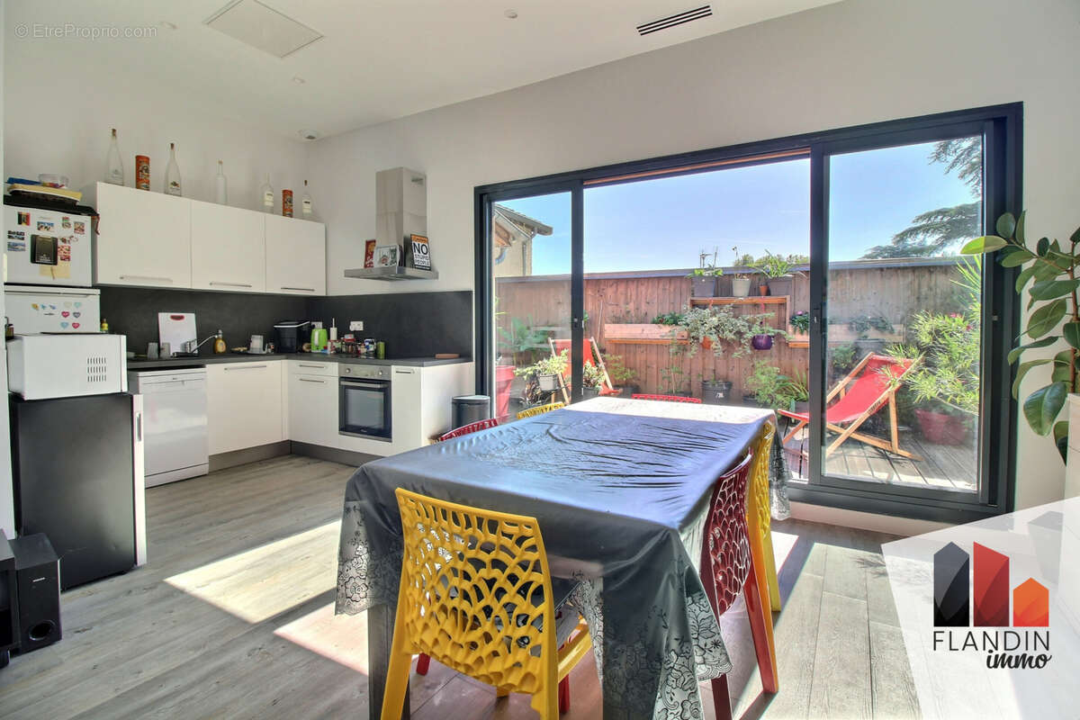 Appartement à VERNAISON