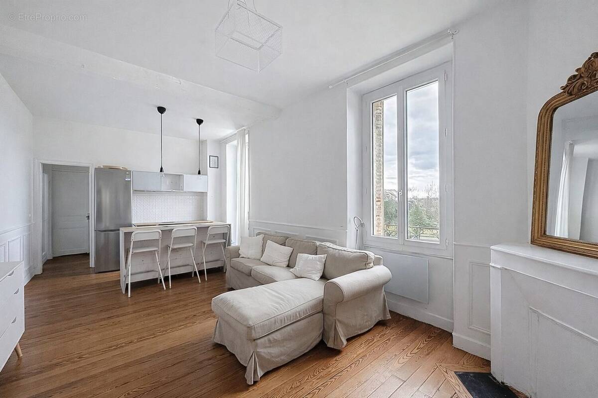 Appartement à SAINT-MAUR-DES-FOSSES