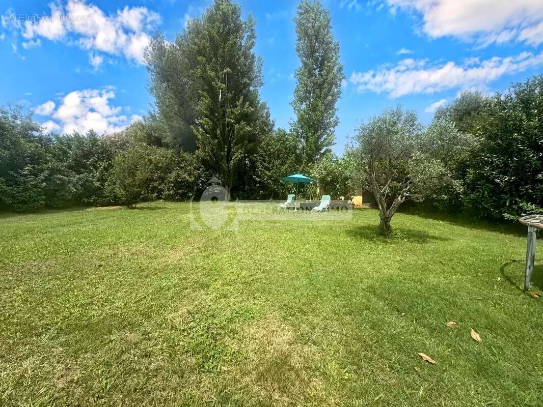 Maison à SAINT-MARTIN-DE-CRAU