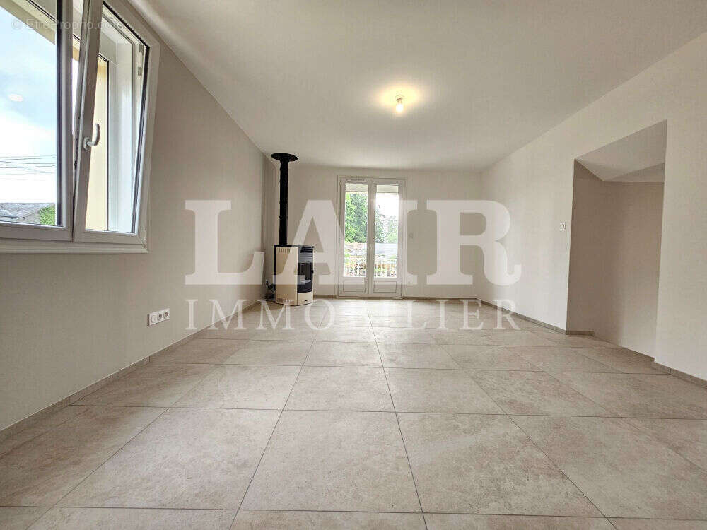 Maison à SAINT-PIERRE-DES-NIDS