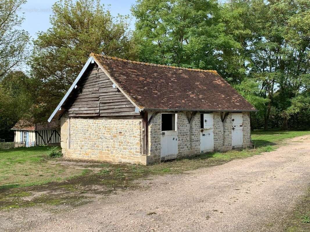 Maison à PONT-L'EVEQUE